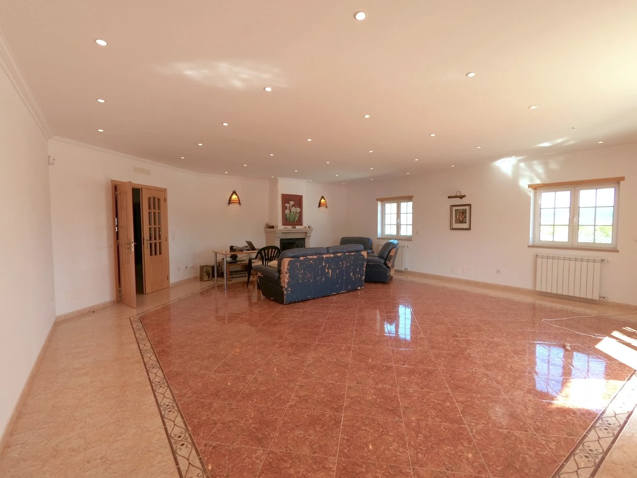 IDe7ddd301-0000-0500-0000-000019f0ad7b.jpg Moradia T4 com jardim, piscina e garagem, muito perto de Óbidos e das praias