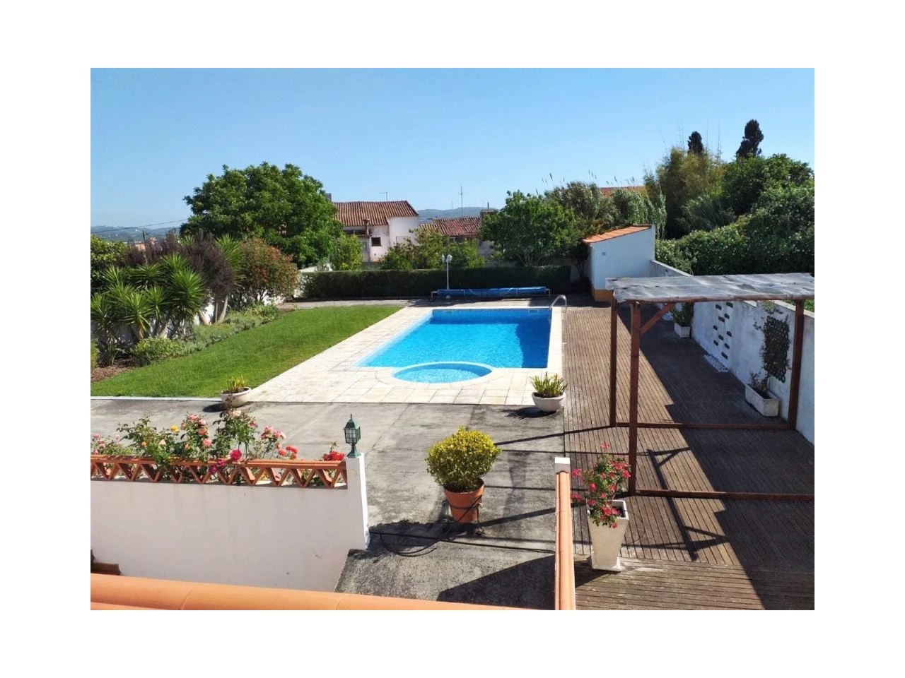 IDe7ddd301-0000-0500-0000-000019f0ad7c.JPG Moradia T4 com jardim, piscina e garagem, muito perto de Óbidos e das praias
