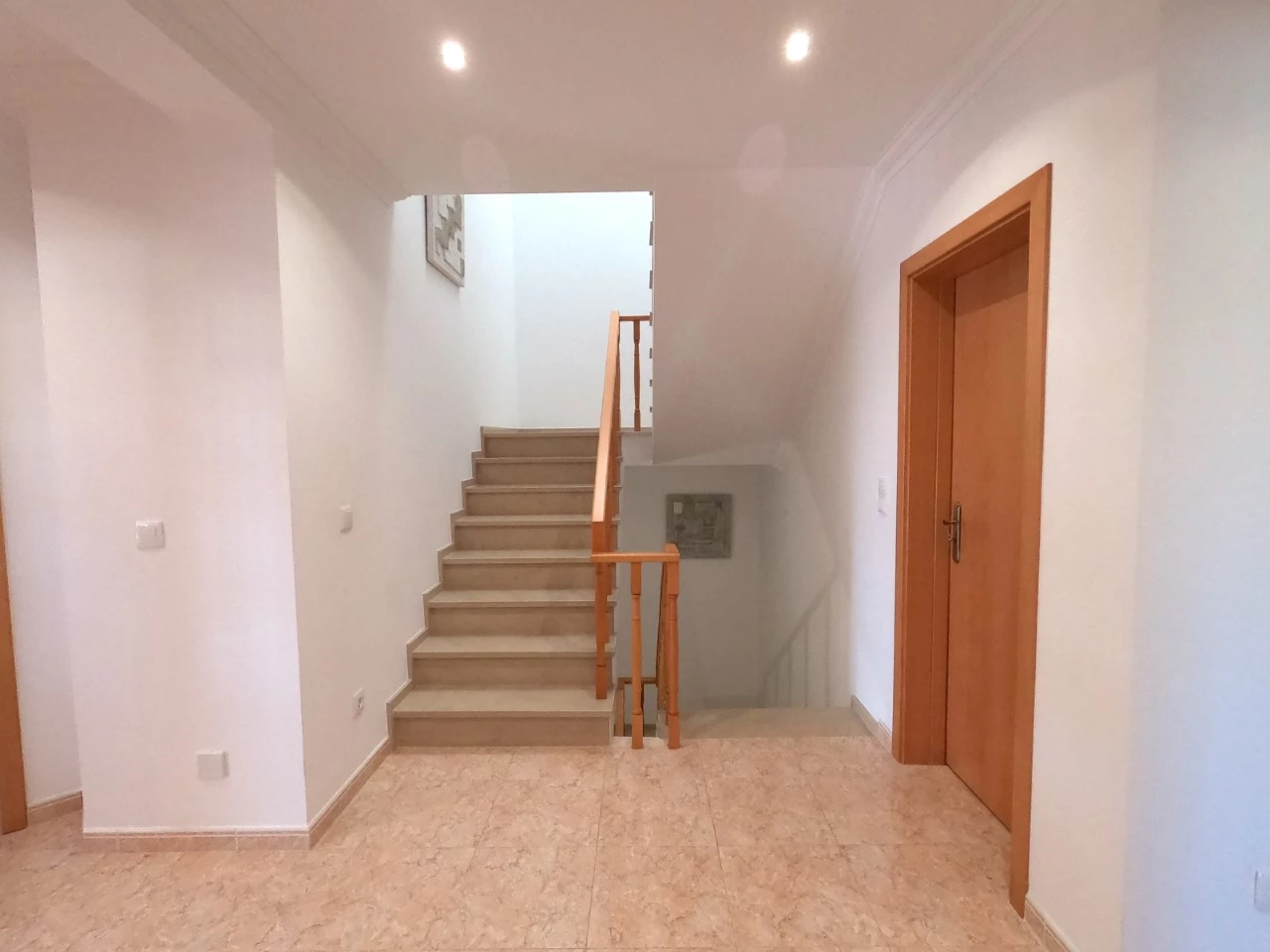 IDe7ddd301-0000-0500-0000-000019f0ad7e.jpg Moradia T4 com jardim, piscina e garagem, muito perto de Óbidos e das praias