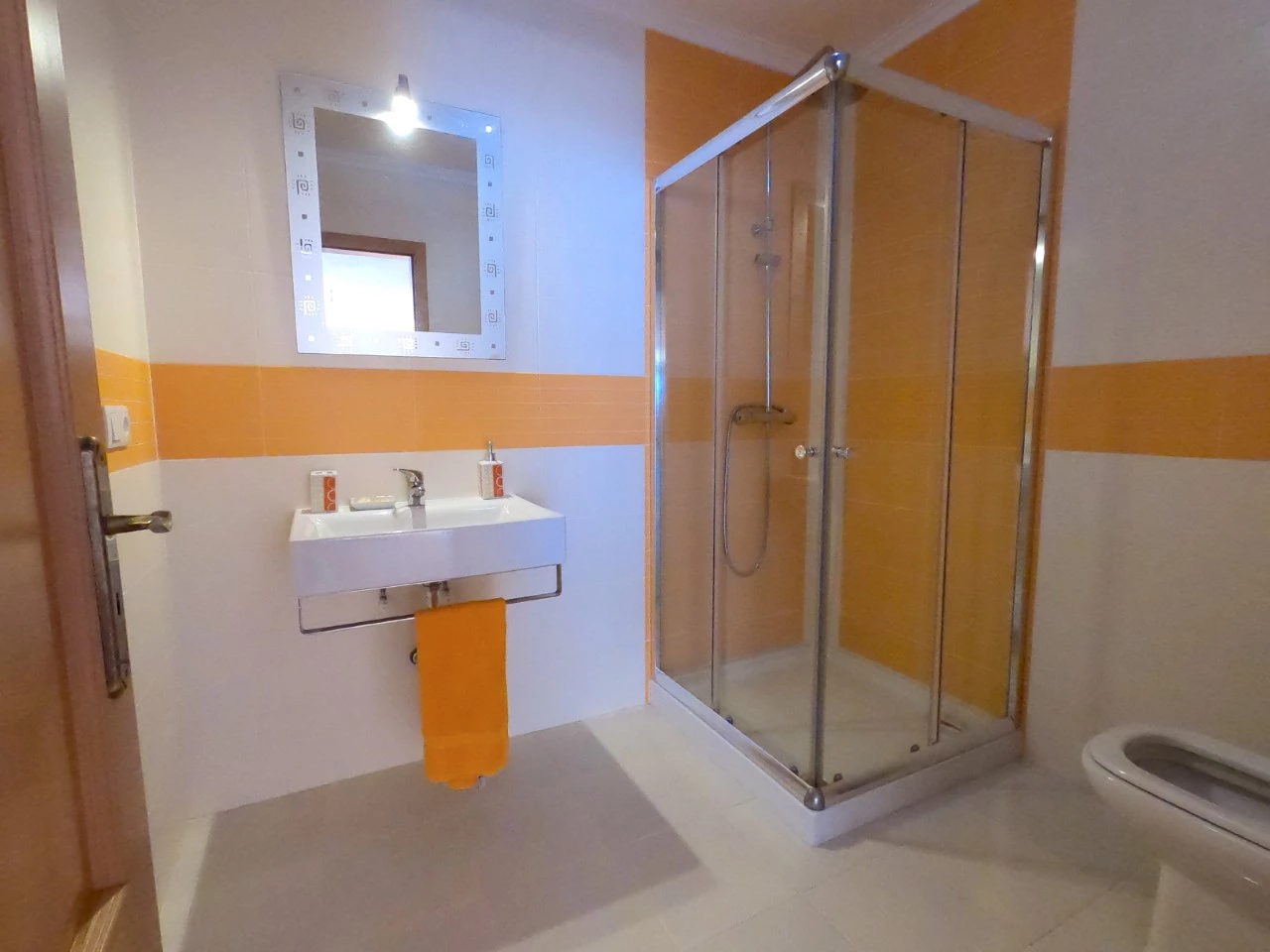 IDe7ddd301-0000-0500-0000-000019f0ad8e.jpg Moradia T4 com jardim, piscina e garagem, muito perto de Óbidos e das praias