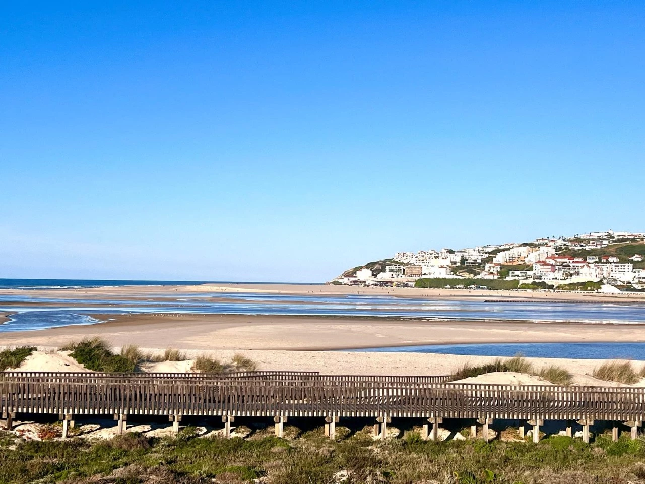 IDe7ddd301-0000-0500-0000-000019f0ad97.jpg Moradia T4 com jardim, piscina e garagem, muito perto de Óbidos e das praias