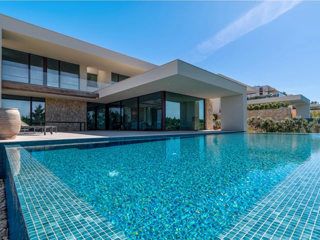 ID7b56da01-0000-0500-0000-00001a760853.jpg Moradia T4 com Piscina, Jardim e Vista deslumbrante sobre o Mar