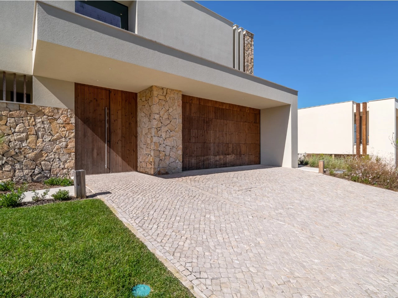 ID7b56da01-0000-0500-0000-00001a760864.jpg Moradia T4 com Piscina, Jardim e Vista deslumbrante sobre o Mar