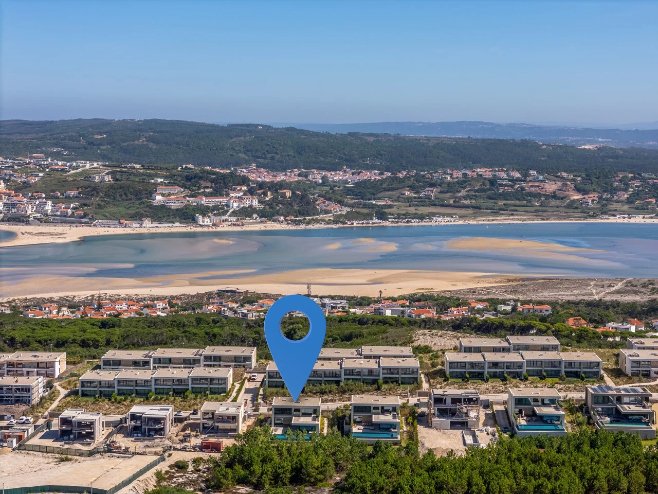 ID7b56da01-0000-0500-0000-00001a7611bd.jpg Moradia T4 com Piscina, Jardim e Vista deslumbrante sobre o Mar
