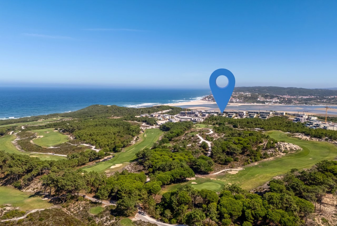 Moradia T4 com Piscina, Jardim e Vista deslumbrante sobre o Mar