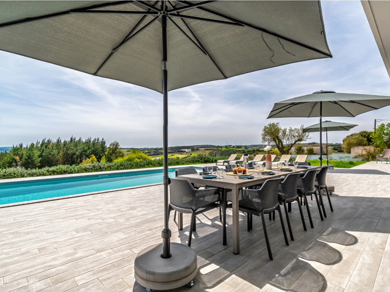 Moradia de luxo rodeada pela natureza inserida em 6920m² de terreno