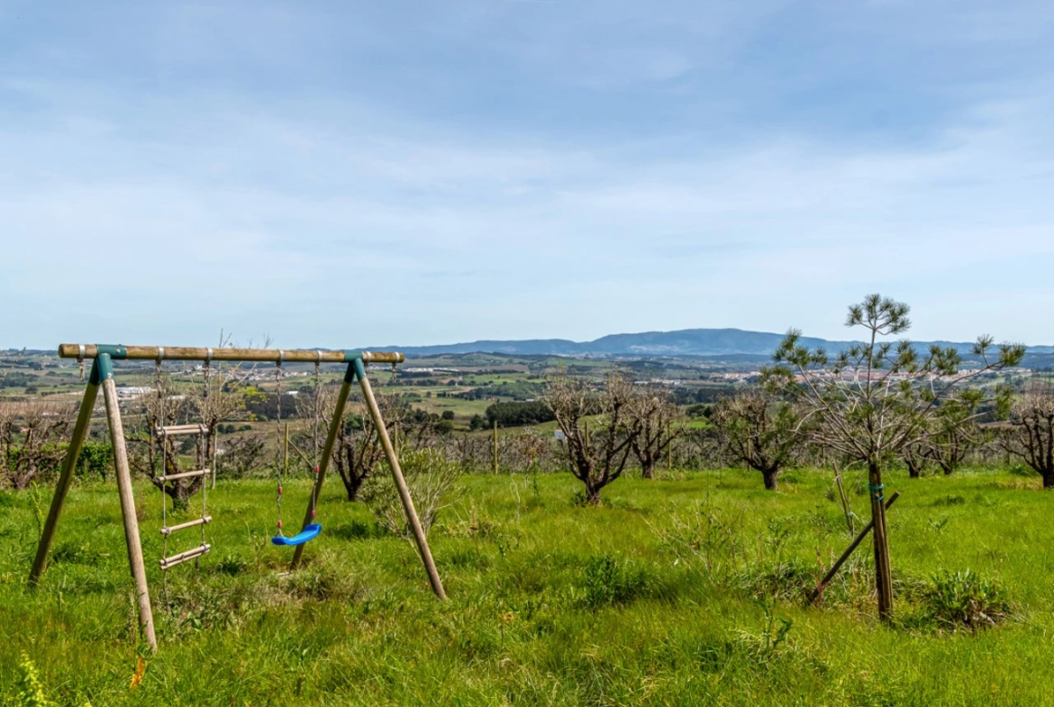Moradia de luxo rodeada pela natureza inserida em 6920m² de terreno
