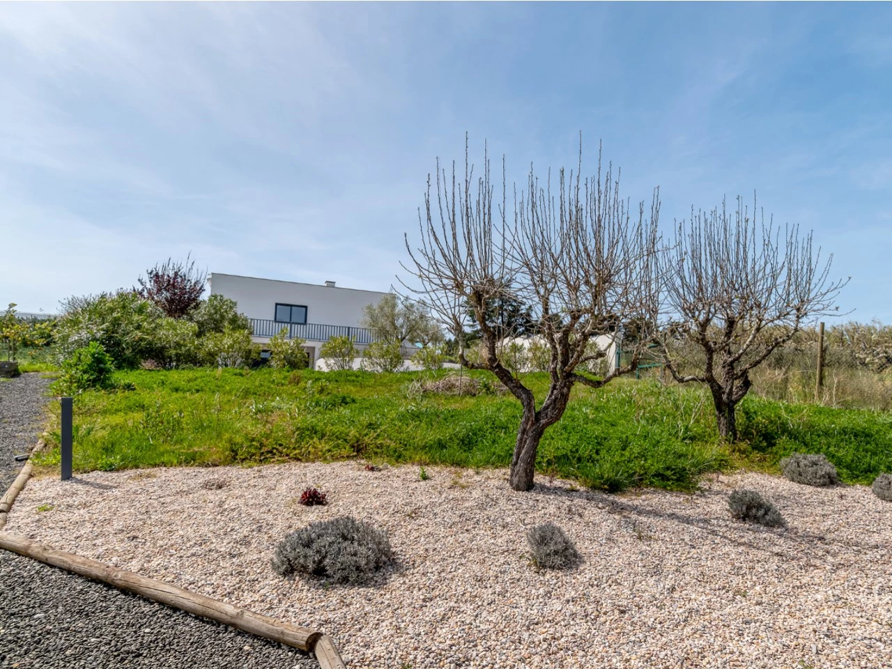 Moradia de luxo rodeada pela natureza inserida em 6920m² de terreno