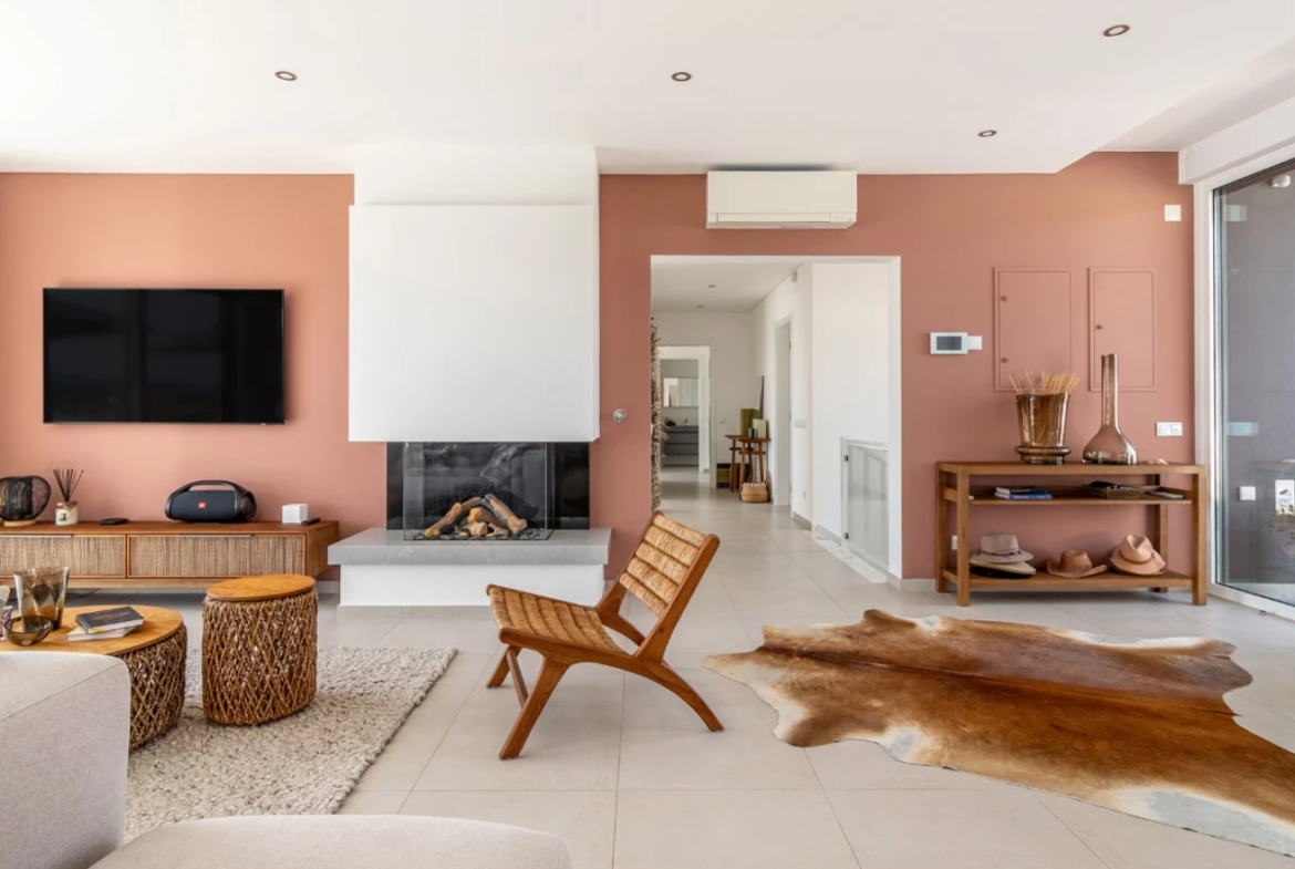 Moradia de luxo rodeada pela natureza inserida em 6920m² de terreno
