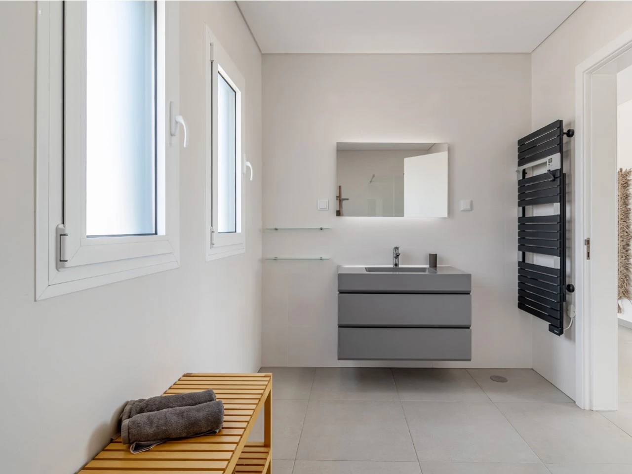 Moradia de luxo rodeada pela natureza inserida em 6920m² de terreno