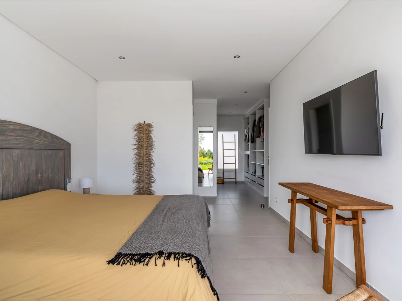 Moradia de luxo rodeada pela natureza inserida em 6920m² de terreno