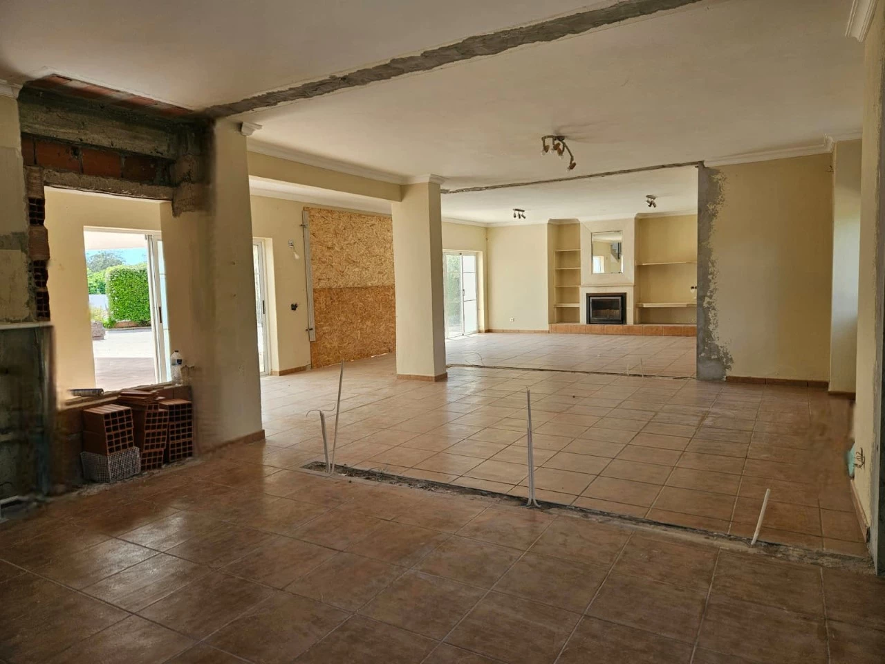 Moradia com 6 quartos, 5.200 m² de terreno e vista mar em Quarteira