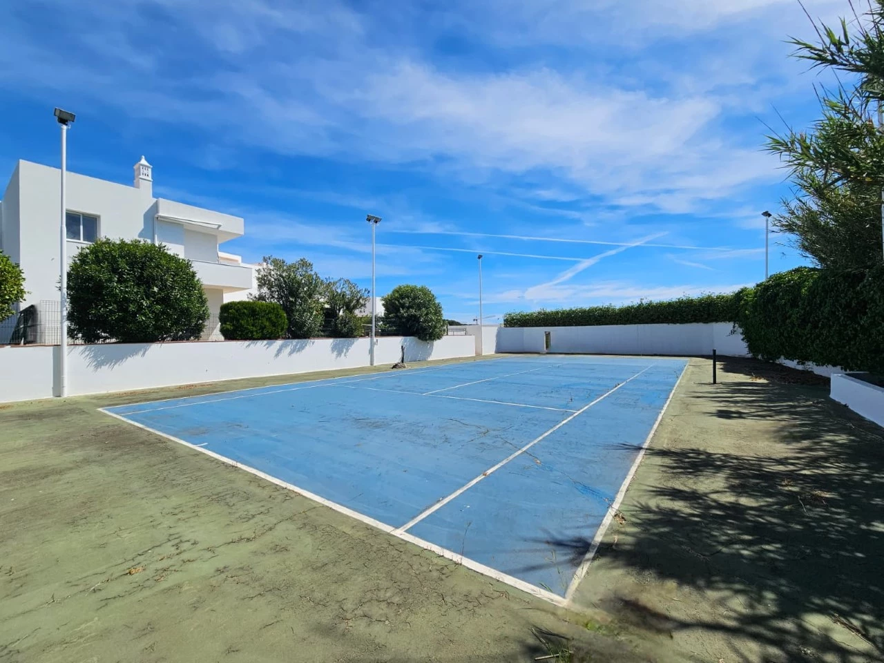 Moradia com 6 quartos, 5.200 m² de terreno e vista mar em Quarteira