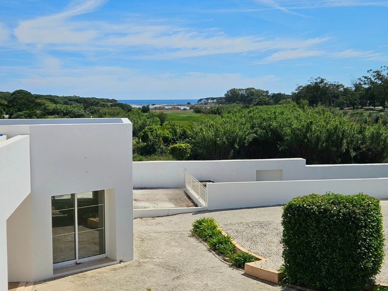 Moradia com 6 quartos, 5.200 m² de terreno e vista mar em Quarteira