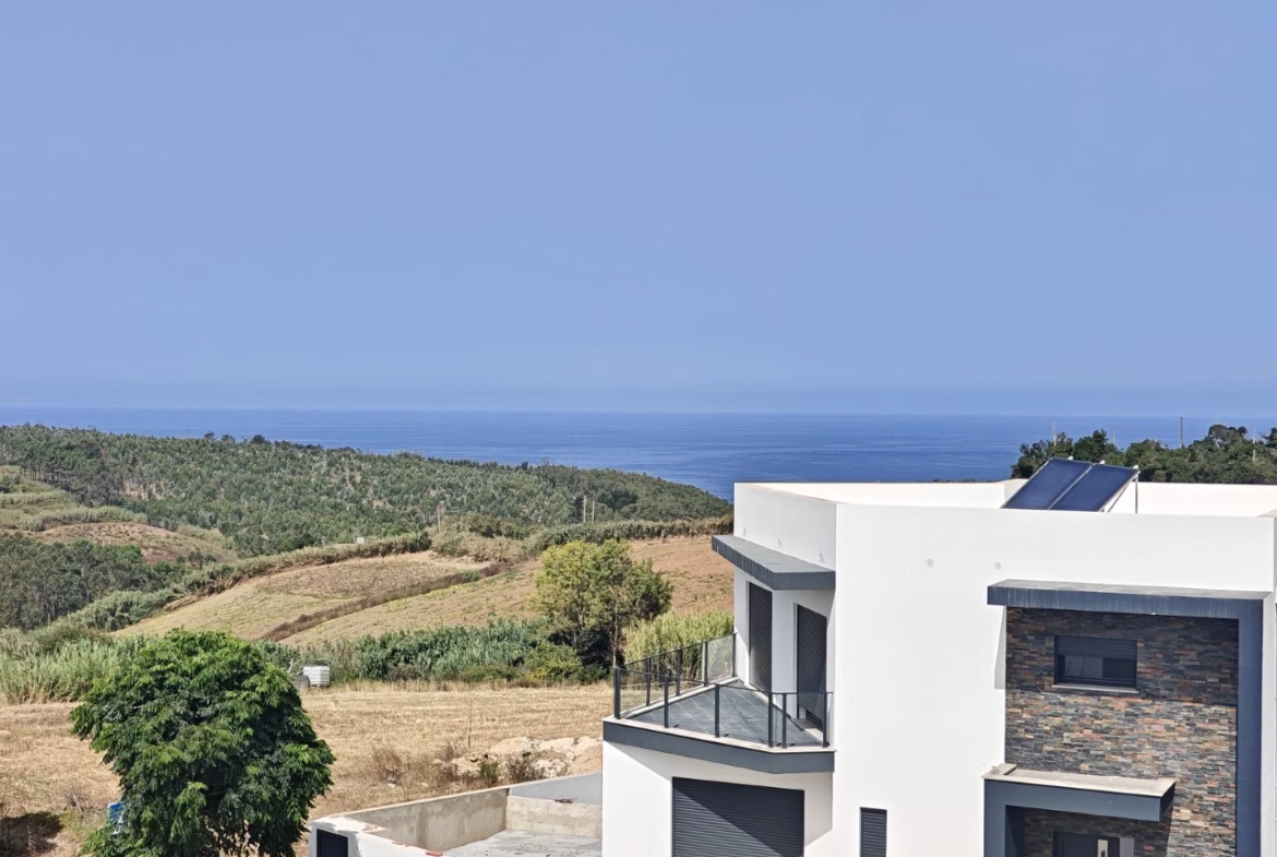 Moradia exclusiva T4 com Piscina – Perto das melhores Praias da Costa Prata