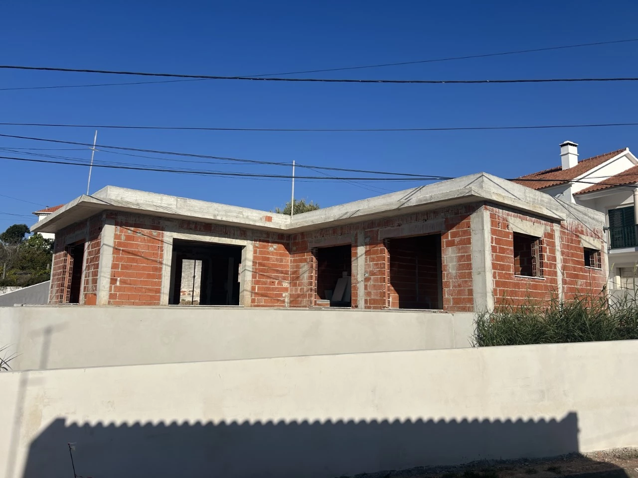 Moradia térrea com vista para a Lagoa de Óbidos e o mar