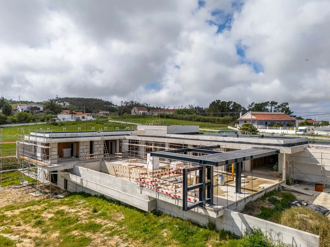 IDd547c701-0000-0500-0000-0000195b794e.jpg Moradia de luxo rodeada por natureza e a poucos minutos das praias