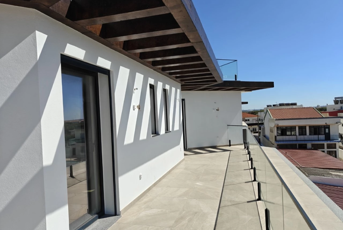 Penthouse T3 de Luxo com Vista Mar junto à praia do Baleal