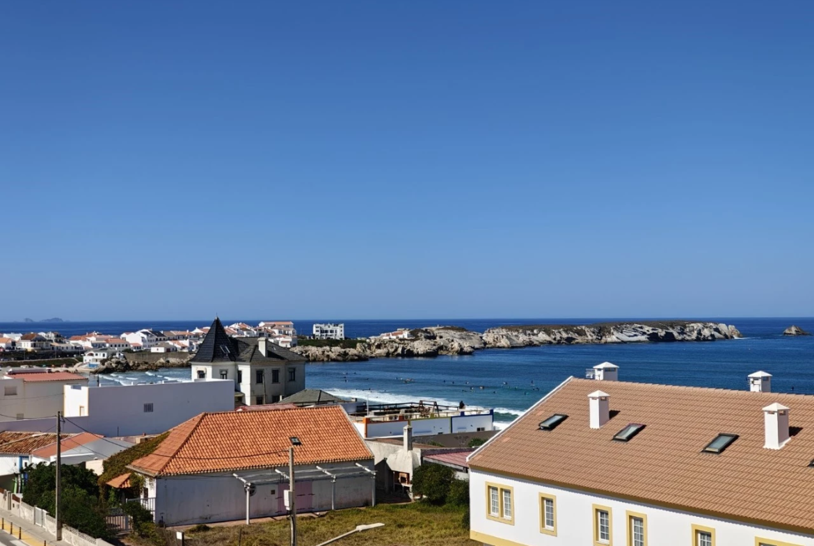 Penthouse T3 de Luxo com Vista Mar junto à praia do Baleal