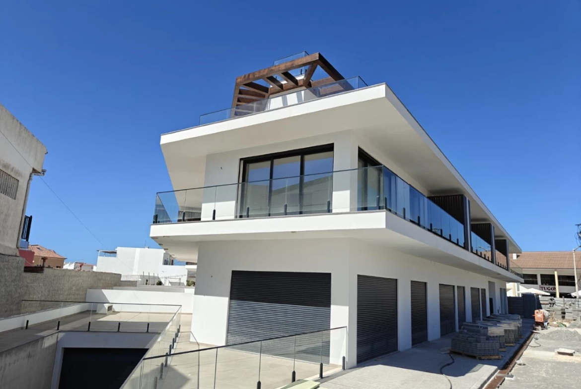 Penthouse T3 de Luxo com Vista Mar junto à praia do Baleal