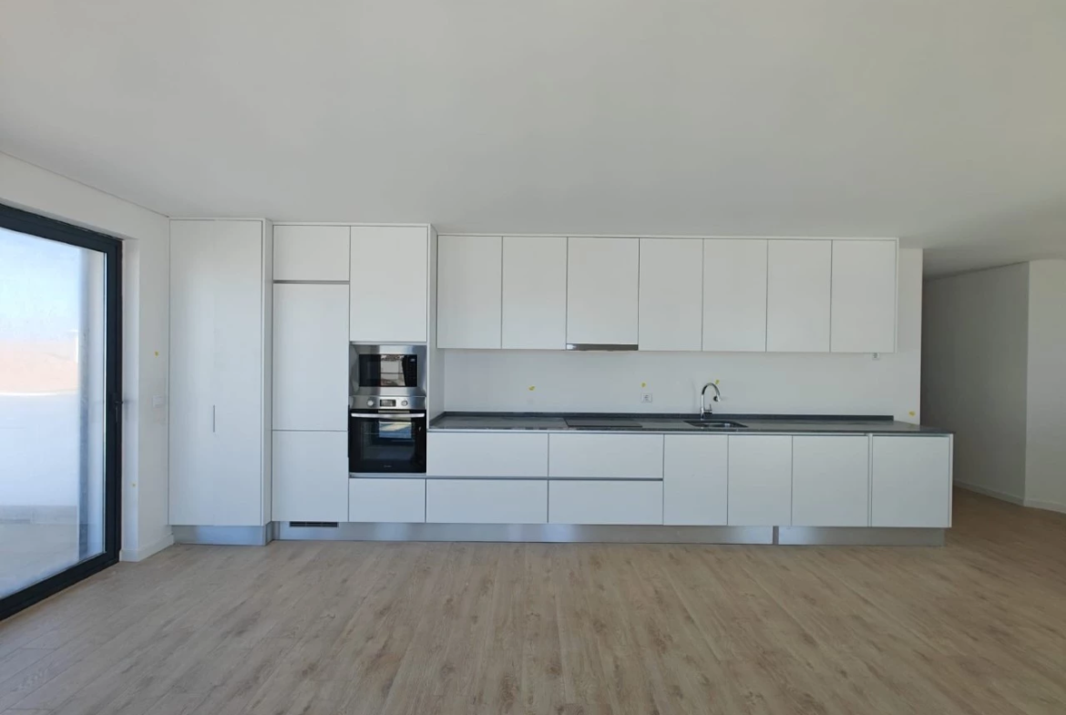 Penthouse T3 de Luxo com Vista Mar junto à praia do Baleal