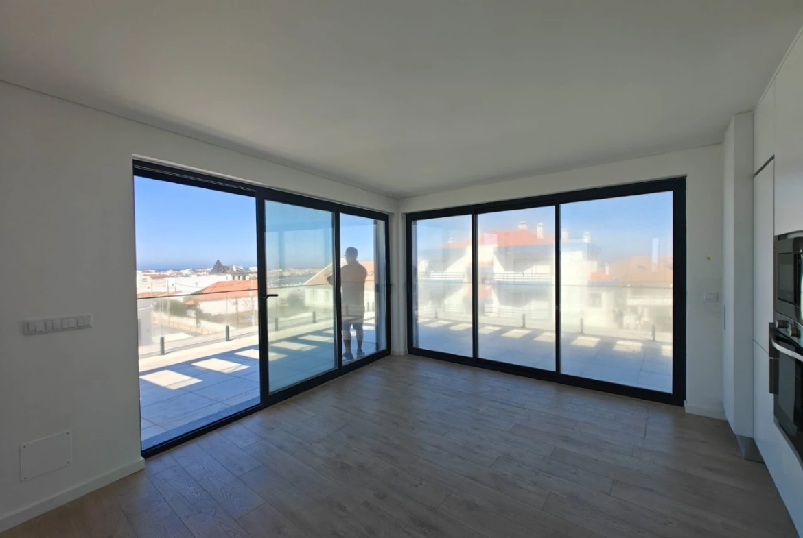 Penthouse T3 de Luxo com Vista Mar junto à praia do Baleal
