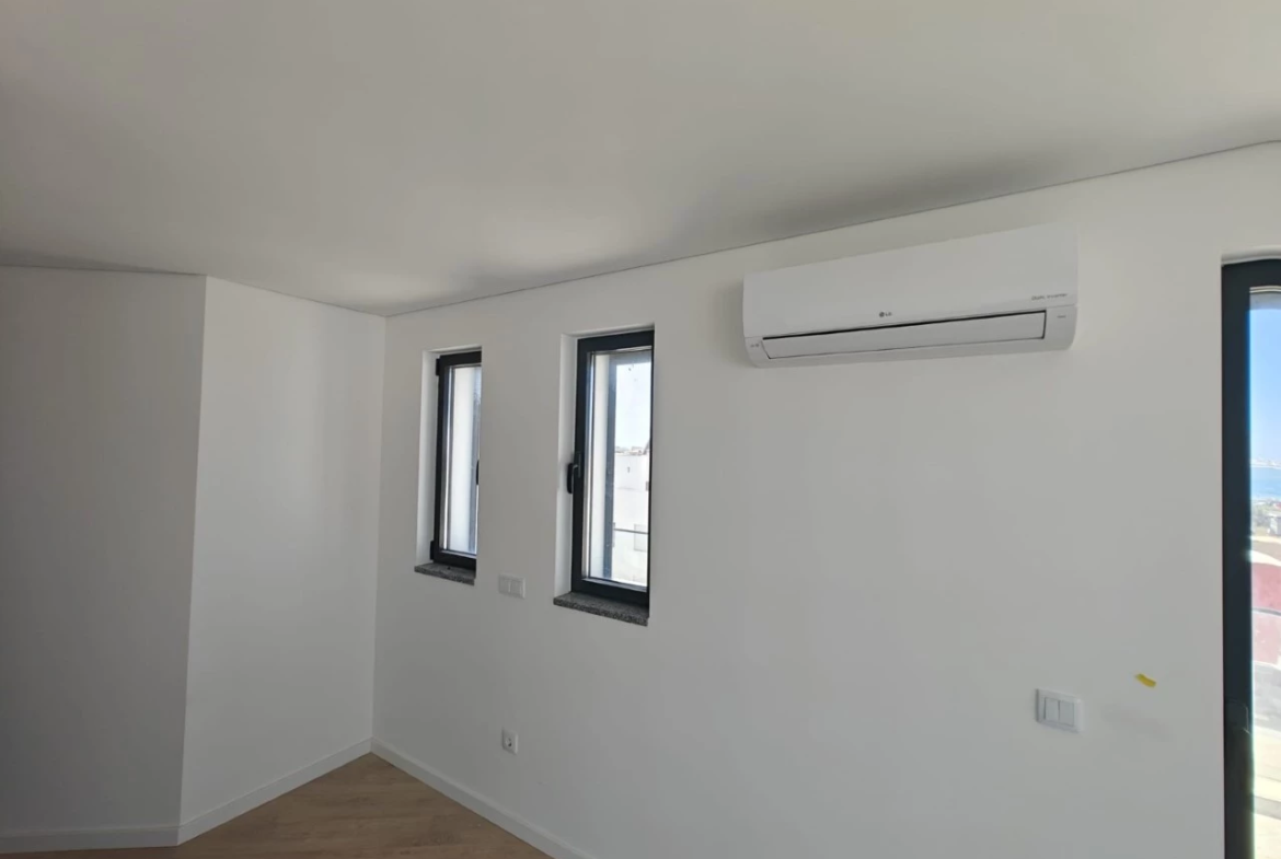 Penthouse T3 de Luxo com Vista Mar junto à praia do Baleal