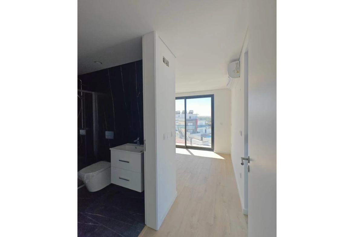 Penthouse T3 de Luxo com Vista Mar junto à praia do Baleal