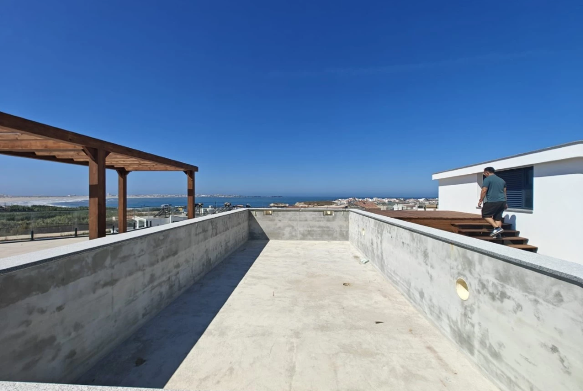 Penthouse T3 de Luxo com Vista Mar junto à praia do Baleal